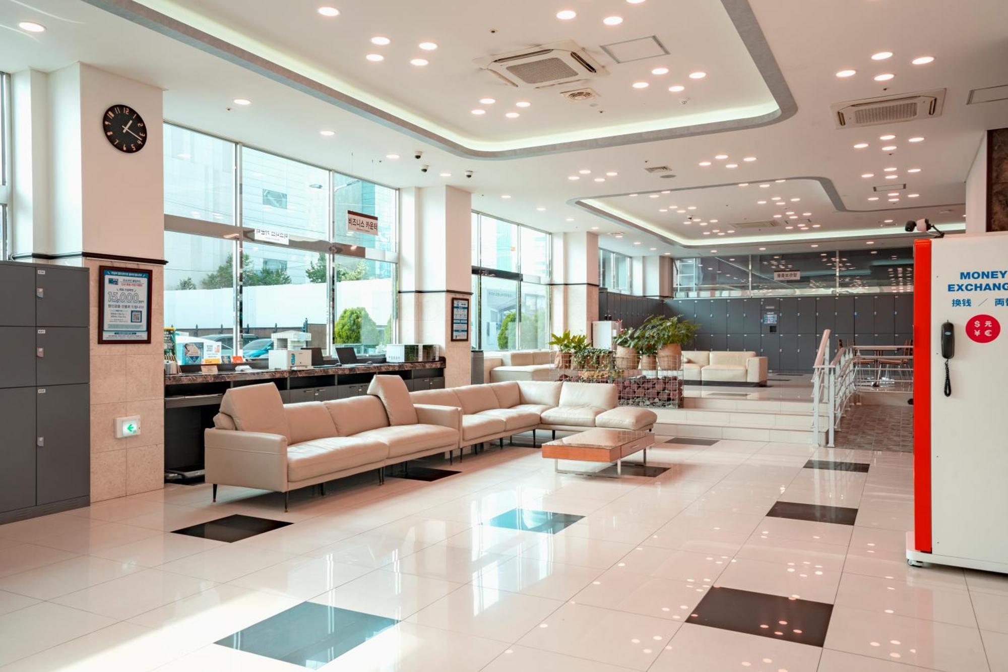 Toyoko Inn Busan Haeundae 2 Exterior foto